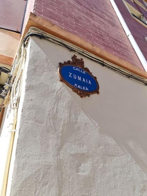 La Casita Verde. Metro Cerca Del Casco Viejo Bilbao Bagian luar foto