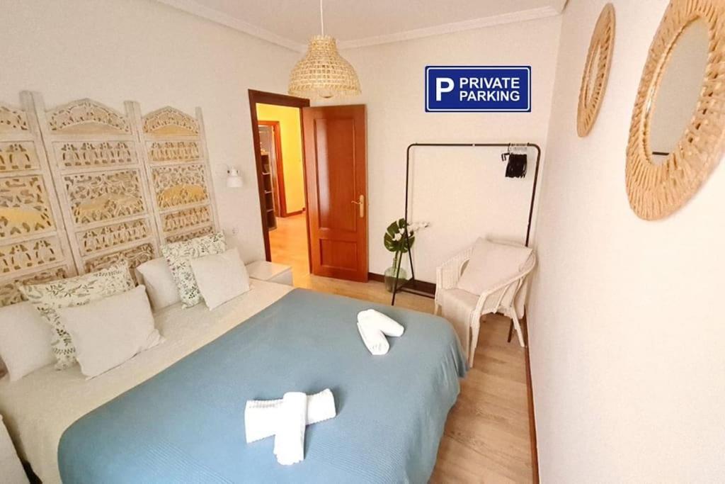 La Casita Verde. Metro Cerca Del Casco Viejo Bilbao Bagian luar foto